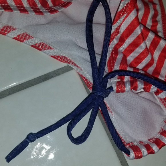 Bikini - Picture 4 of 6